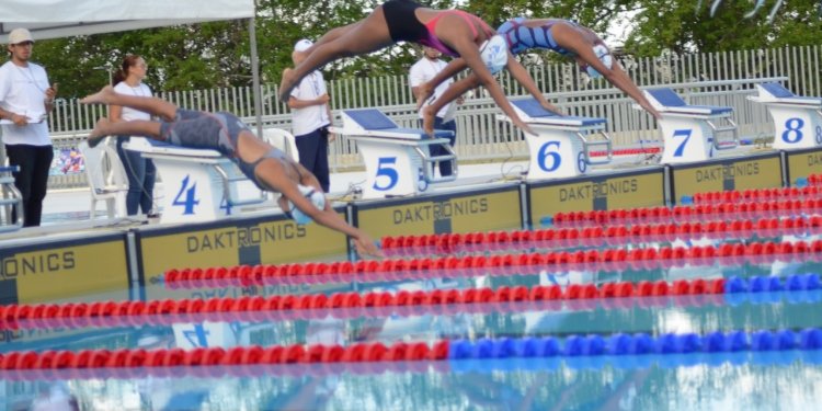Ibagué le cumplió al Campeonato Regional Interclubes de Natación