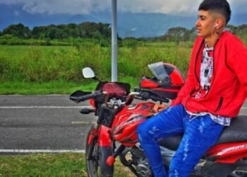 Andrés murió al chocar contra una moto en la vía al Aeropuerto