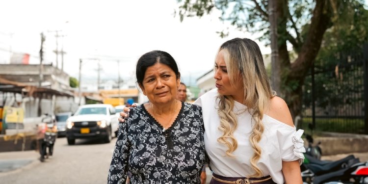 Alcaldesa Johana Aranda pide se esclarezca la muerte de un joven en estación de Policía