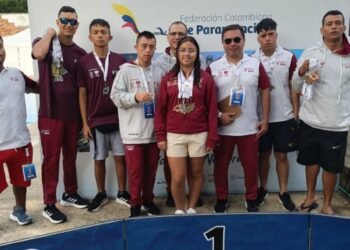 Las “brazadas Vinotinto y Oro” brillaron en torneo nacional
