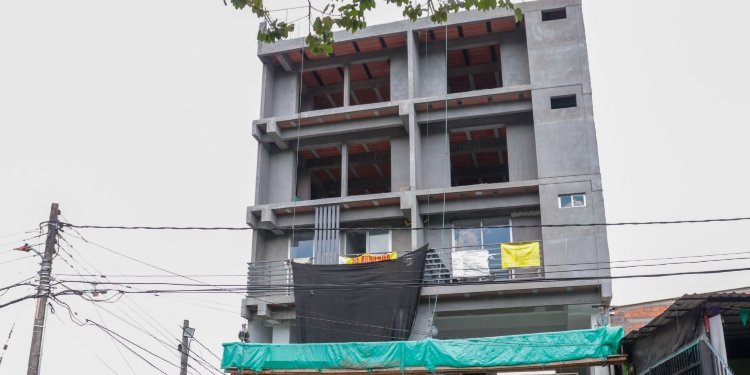 Cerraron obra de edificio en el barrio Jordán porque no tenía permisos
