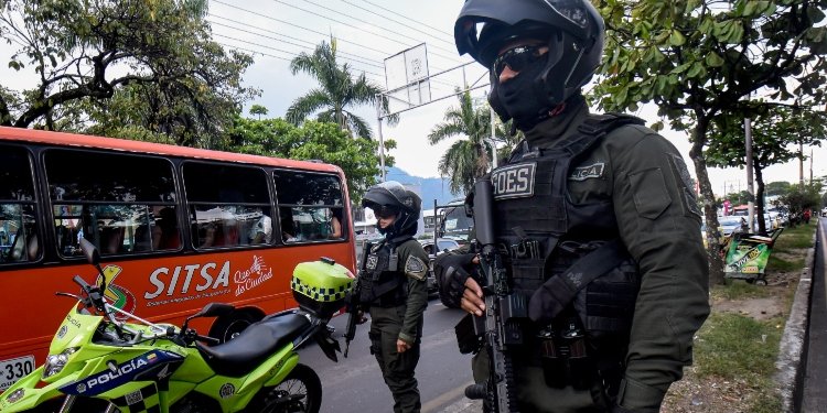Autoridades desarrollaron operativos para controlar la labor de limpiavidrios en la calle 60 de Ibagué