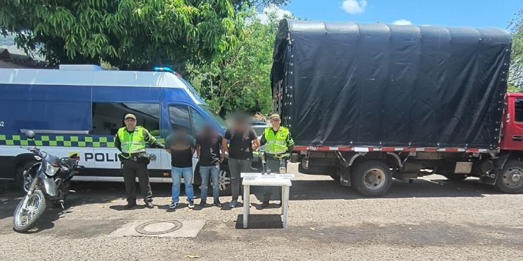 Policía del Tolima incautó inhibidores de señales telefónicas en la vía Honda hacia la Dorada 