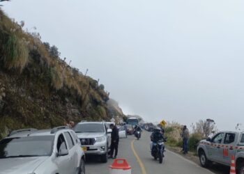 Conductores continúan portándose mal en la vía Murillo hacia Manizales 