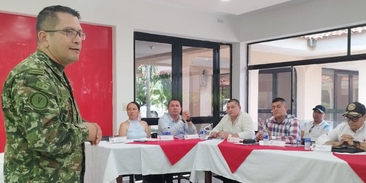 Comandante de la sexta brigada se reúne con alcaldes del norte del Tolima 