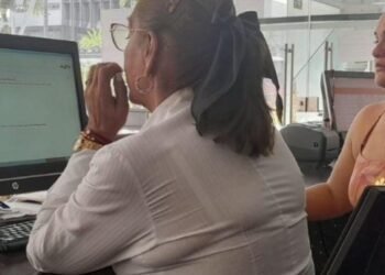 Gobierno departamental protege la salud mental de sus funcionarios con la batería de riesgos psicosocial 