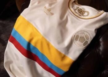 La Camiseta  centenaria de la tricolor es ahora la camiseta de “Llorente”