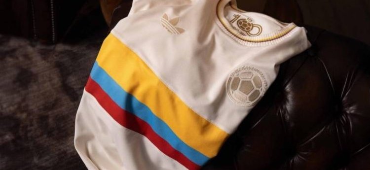 La Camiseta  centenaria de la tricolor es ahora la camiseta de “Llorente”