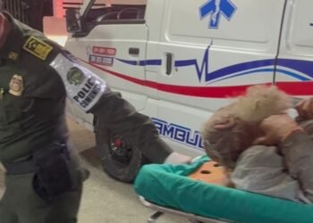 Persona mayor en condición de calle fue trasladada a centro asistencial