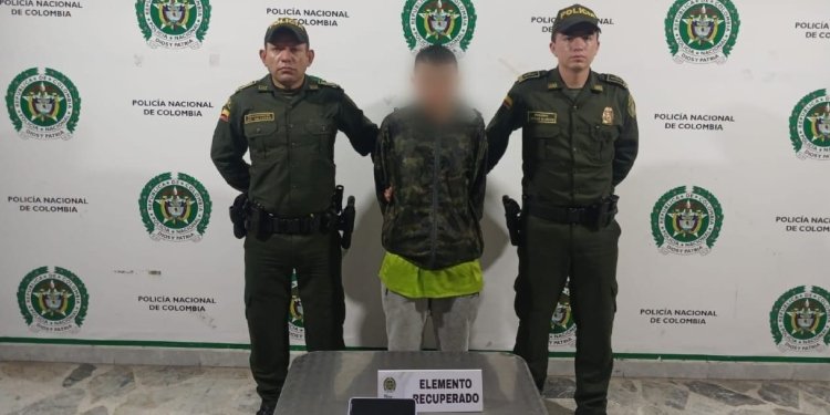 Capturado sujeto que, de un ‘raponazo’, robó un celular a una mujer en el Centro de Ibagué