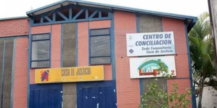 Sujeto se estaría haciendo pasar como Inspector de Policía