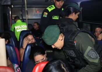 16 personas capturadas, 4 armas de fuego y 299 armas blancas incautadas, dejaron los operativos en Ibagué