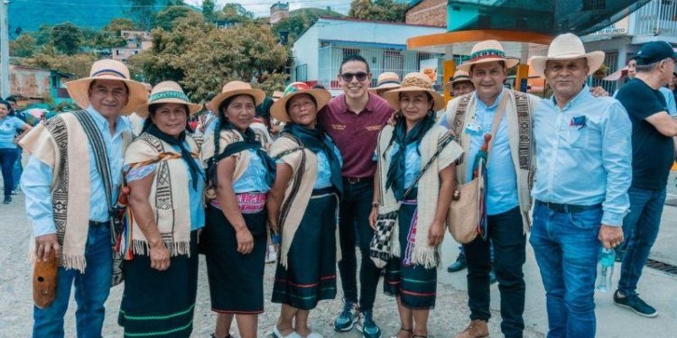 El Tolima logra nivelación salarial de Educadores Técnicos en la Región 