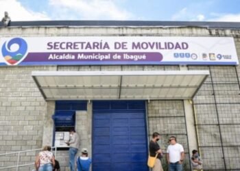 Secretaría de Movilidad recomienda denunciar a los conductores que abandonan la ruta en sus canales legales