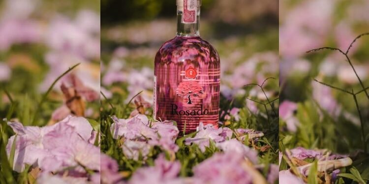 Fabrica de Licores del Tolima advierte que no existe presentación de 1 litro de Aguardiente Rosado 