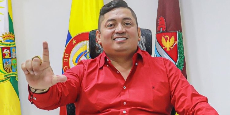 Procuraduría solicita mantener en el cargo al alcalde de Carmen de Apicalá, Luis Ángel Gutiérrez