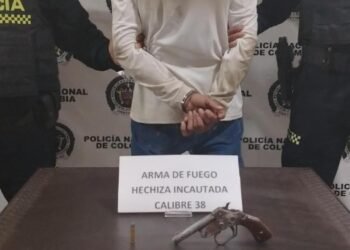 Detenido sujeto con arma de fuego en armero Guayabal 