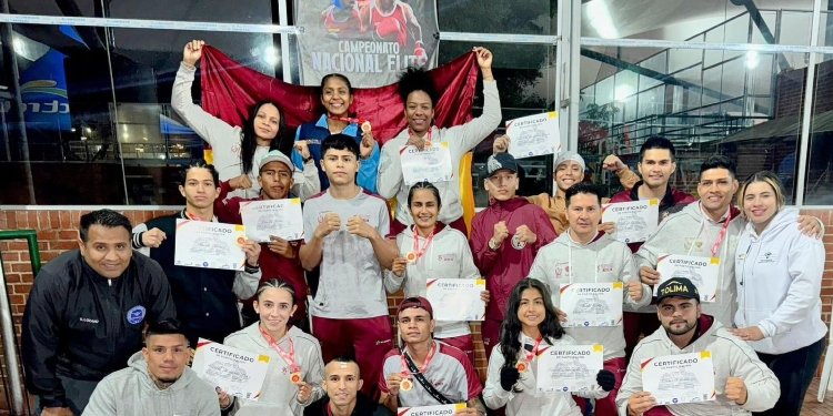 Los “Puños Vinotinto y Oro” vuelven a “pegar duro” en un evento nacional.