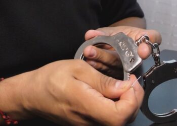 Tres personas detenidas en allanamientos en San Antonio 