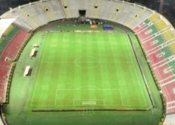 Le madrugaron al mantenimiento del gramado en estadio Murillo Toro para Copa Libertadores