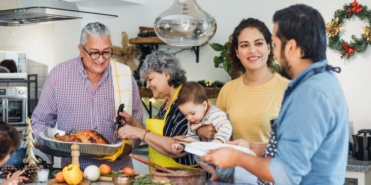 Evite las intoxicaciones con las comidas navideñas: que la cena no le dañe el añonuevo