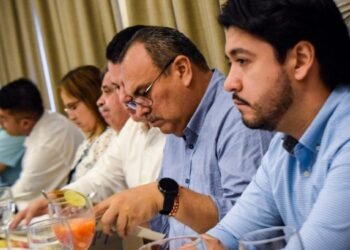 Gobernación del Tolima buscan fortalecer la producción de café y cacao en el sur del departamento 
