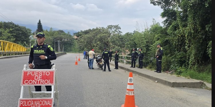 Policía Metropolitana capturó a 10 personas capturadas, 30 kilos de pólvora e incautó 159 armas blancas durante el fin de semana
