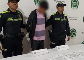 En libertad pero vinculado a una investigación joven detenido con panfletos de las disidencias de las Farc