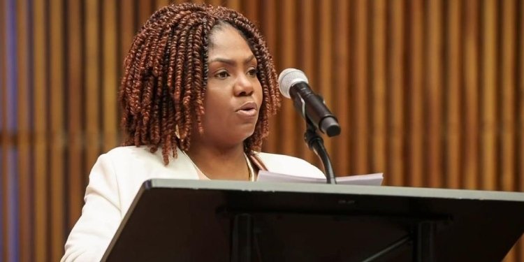 Crisis en la Vicepresidencia: Dos policías acusan a exasesor de Francia Márquez por acoso sexual