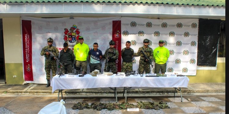 Tres personas capturadas y un fallecido deja operativos del Ejército contra las disidencias en el sur del Tolima 