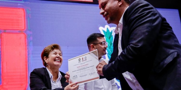 Líderes del Tolima terminaron curso de capacitación integral con la Gobernación 