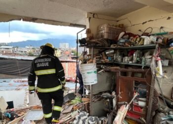 Explosión en presunto expendio de pólvora en el barrio Gaitán deja un herido grave