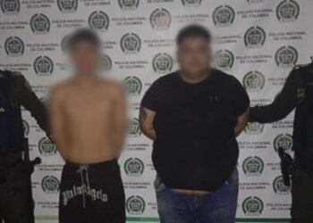 Dos personas detenidas cuando se movilizaban en un taxi armados con un revólver en Espinal 