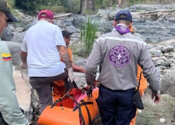 Rescatan cuerpos de madre e hija ahogadas en aguas de El Espumoso 