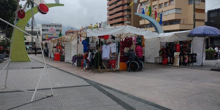 La Feria del Juguete ofrece variedad de productos y está en el Parque Manuel Murillo Toro