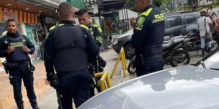 Perseguido y herido a bala vigilante por sujetos que le dispararon y buscó resguardo cerca del Conjunto Infinity en la calle 60