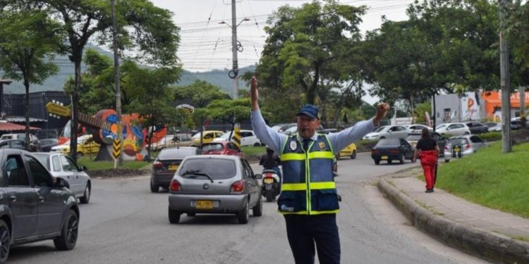 Gobernadora del Tolima reafirma que adelantará la ejecución del viaducto de Mirolindo 