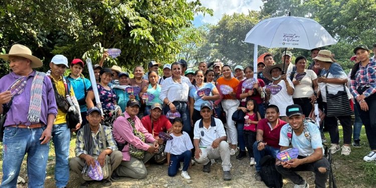 Gobierno departamental fortalece rutas de atención para la mujer en Ortega 