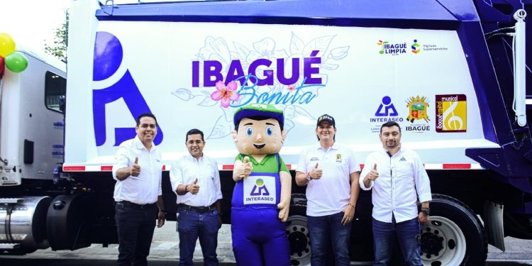 Desde este jueves ya circulan dos nuevos vehículos recolectores de basura en Ibagué