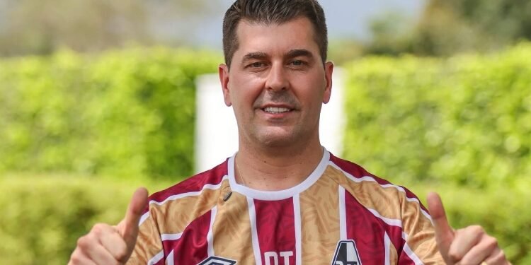 Ismael Rescalvo inició oficialmente su era con el Deportes Tolima