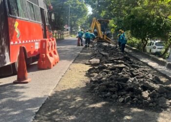Este viernes 24 de enero, las cuadrillas de la ambulancia vial seguirán tapando huecos e interviniendo la Guabinal