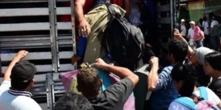Crisis Humanitaria en Catatumbo: Más de 40,000 Desplazados por Enfrentamientos entre ELN y FARC