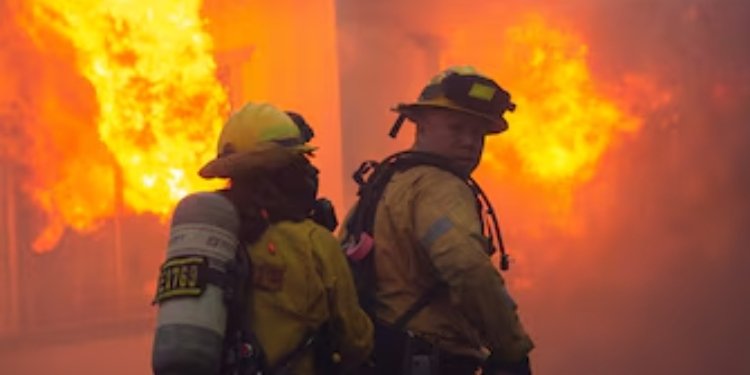 Los Ángeles en Alerta: Estado de emergencia por incendios forestales que afectan a miles de residentes