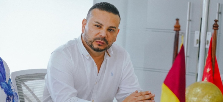 Alexander Castro estará de Gobernador encargado durante una semana