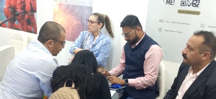 Empresarios Tolimenses Alcanzan Acuerdos Estratégicos en Bharat Tex 2025: Impulsando la Internacionalización del Sector Texti