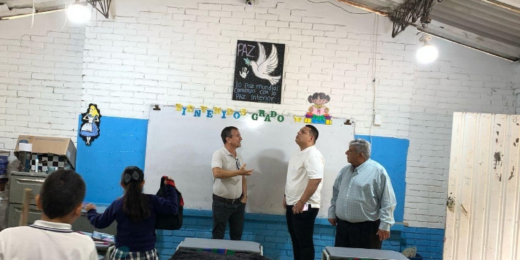 Secretaria de Educación de Ibagué visitó colegios afectados por las lluvias e infraestructura