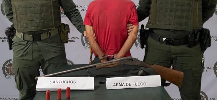 Abuelo fue detenido con una escopeta en Playarrica 