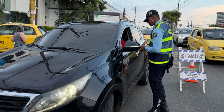 94 órdenes de comparendo impusieron las autoridades de tránsito durante la jornada del Día sin Carro y sin Moto en Ibagué