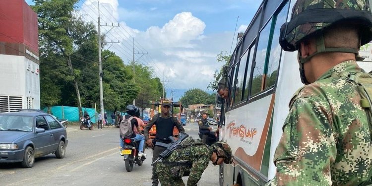 Cauca en alerta: Disidencias de Farc desatan ola de ataques en cinco municipios simultaneamente