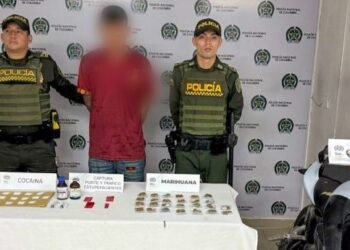 Detenido sujeto cuando iba en una moto llevando marihuana y cocaína